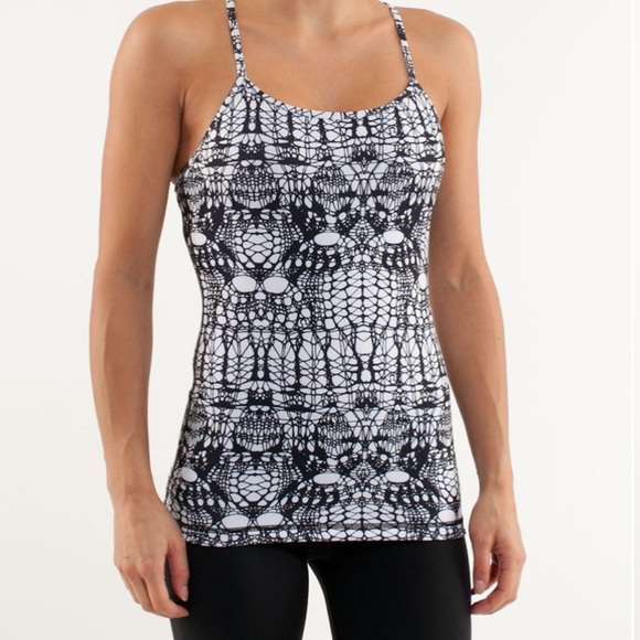 lululemon athletica Tops - Lululemon Power Y Tank sz 6